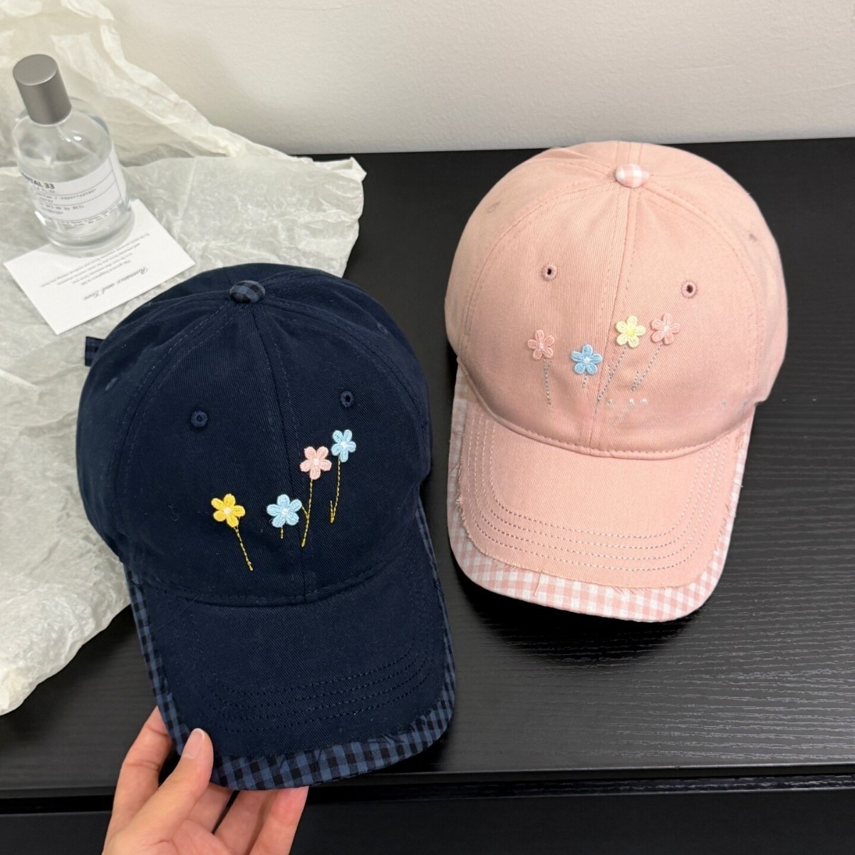 Photography Vintage Style - Korean-Style Fresh Embroidered Floral Baseball Cap